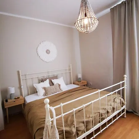 Marktplatz-suites Apartment *